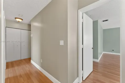 15657 NW 12th Manor Pembroke Pines FL 33028