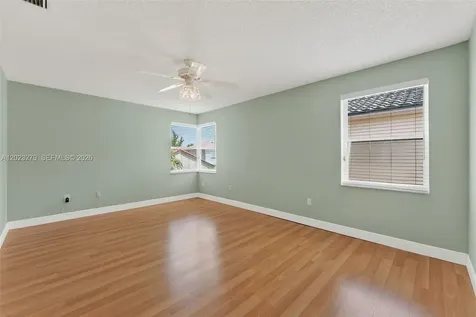 15657 NW 12th Manor Pembroke Pines FL 33028