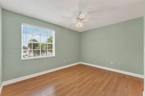 15657 NW 12th Manor Pembroke Pines FL 33028