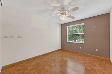 15657 NW 12th Manor Pembroke Pines FL 33028