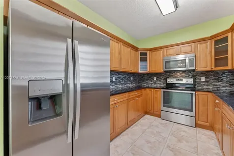 15657 NW 12th Manor Pembroke Pines FL 33028