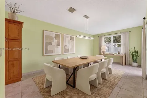 15657 NW 12th Manor Pembroke Pines FL 33028