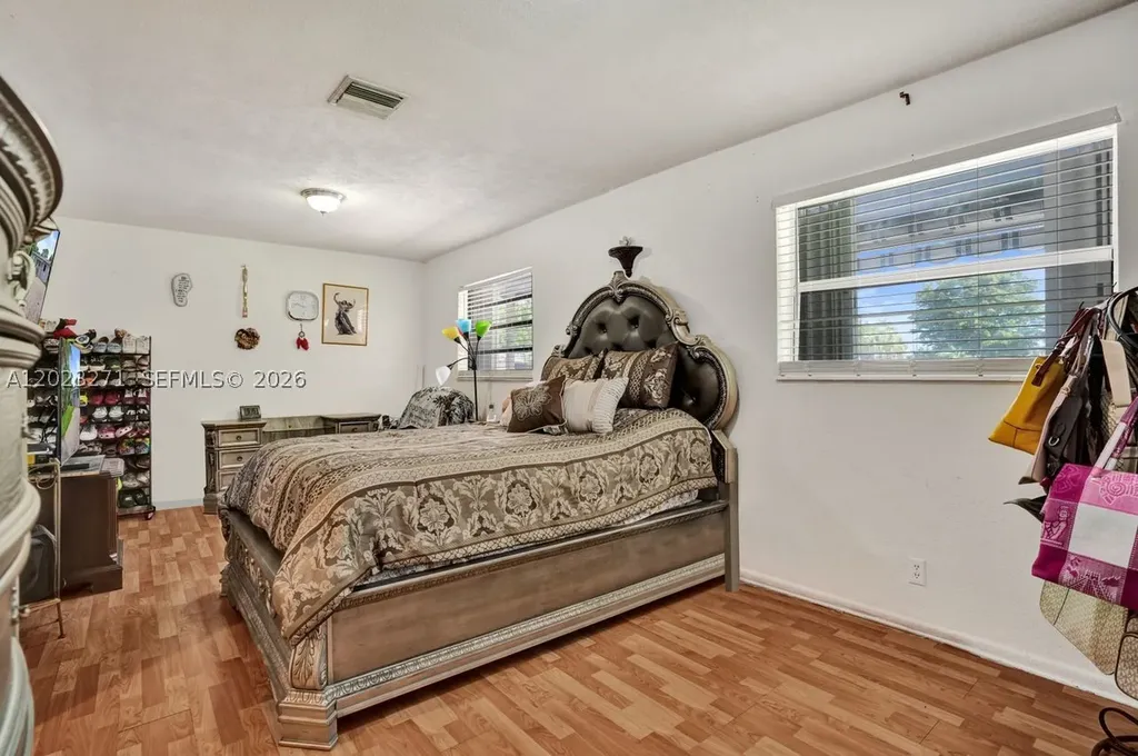 1020 NW 25th Avenue Fort Lauderdale FL 33311