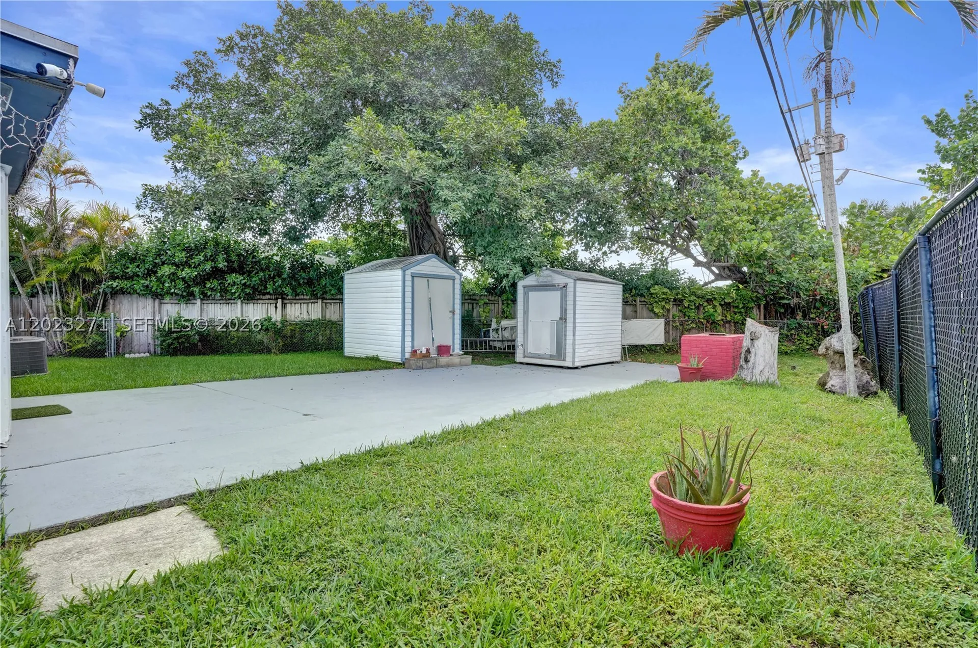 1020 NW 25th Avenue Fort Lauderdale FL 33311
