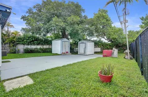 1020 NW 25th Avenue Fort Lauderdale FL 33311