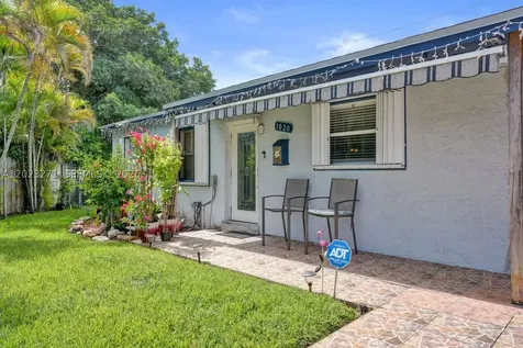 1020 NW 25th Avenue Fort Lauderdale FL 33311