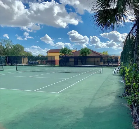 10893 NW 7th Street Miami FL 33172