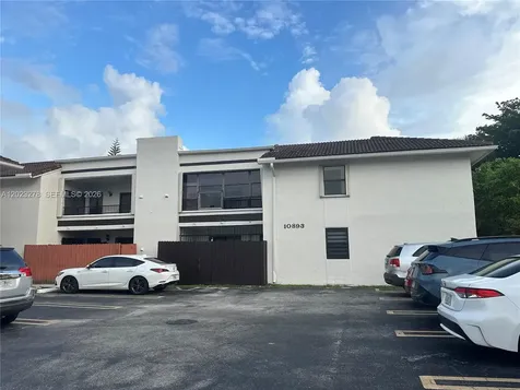 10893 NW 7th Street Miami FL 33172