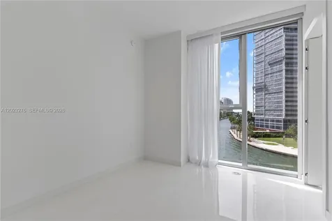 300 Biscayne Blvd Way Miami FL 33131