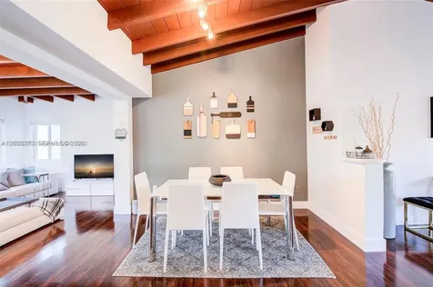 2190 NE 169th Street North Miami Beach FL 33162