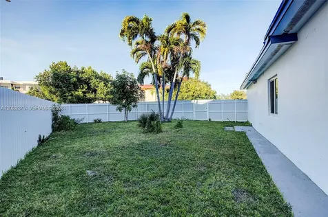2190 NE 169th Street North Miami Beach FL 33162