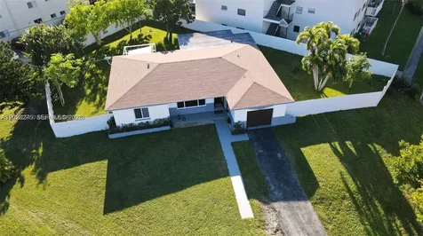 2190 NE 169th Street North Miami Beach FL 33162