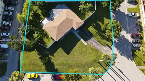 2190 NE 169th Street North Miami Beach FL 33162