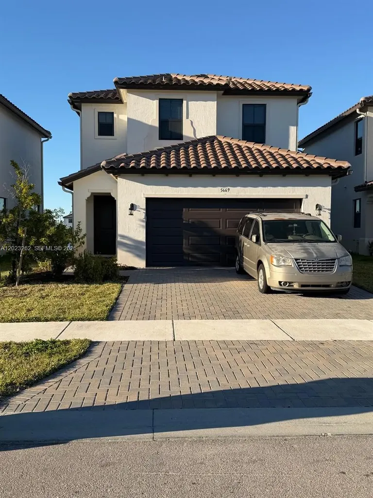 5669 Cerva Lane Ave Maria FL 34142