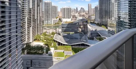 45 SW 9th Street Miami FL 33130