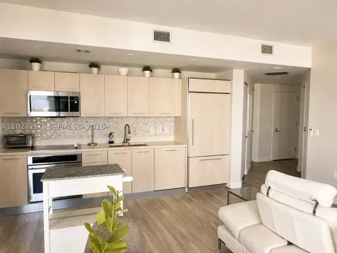 45 SW 9th Street Miami FL 33130