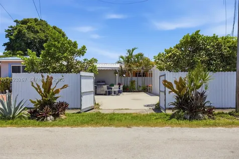 301 SW 36th Avenue Miami FL 33135