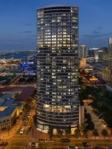 225 N Miami Avenue Miami FL 33128