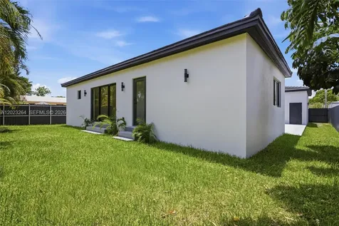 1911 SW 18th Avenue Miami FL 33145