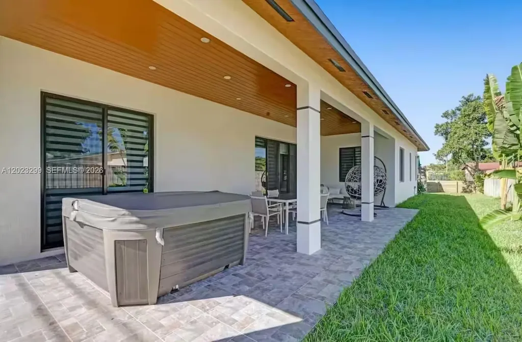 1930 SW 36th Avenue Fort Lauderdale FL 33312