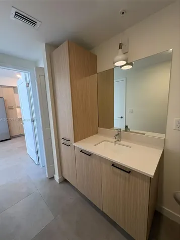 16395 Biscayne Boulevard North Miami Beach FL 33160
