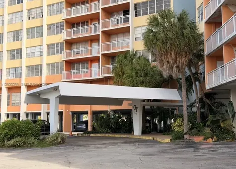 2025 NE 164th Street North Miami Beach FL 33162