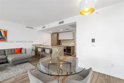 801 S Miami Avenue Miami FL 33130