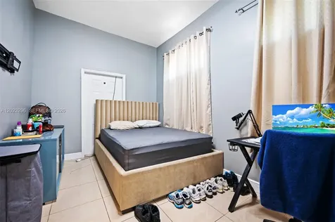 1792 SW 11th Street Miami FL 33135
