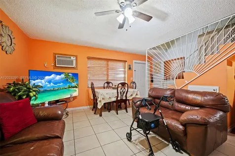 1792 SW 11th Street Miami FL 33135