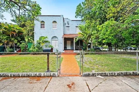 1792 SW 11th Street Miami FL 33135