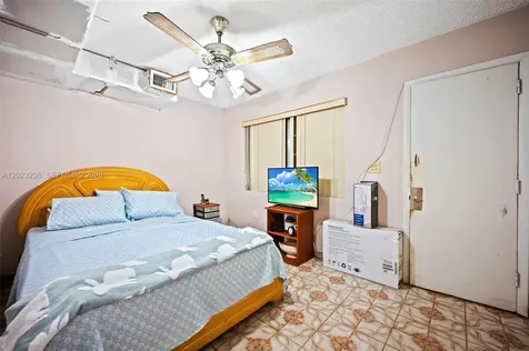 1792 SW 11th Street Miami FL 33135