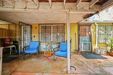 1792 SW 11th Street Miami FL 33135