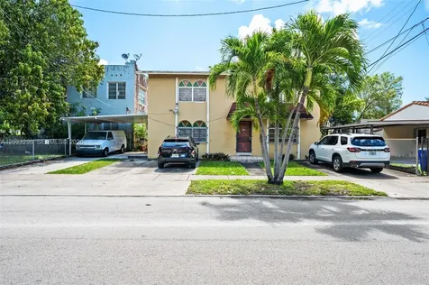1792 SW 11th Street Miami FL 33135