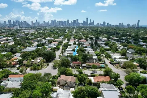 1792 SW 11th Street Miami FL 33135