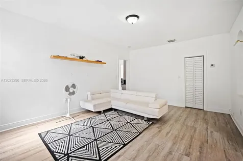 1792 SW 11th Street Miami FL 33135