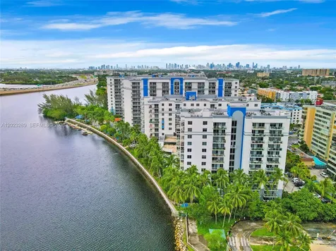 5077 NW 7th Street Miami FL 33126