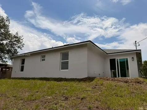 8636 100th Court Vero Beach FL 32967