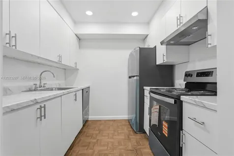 301 SW 135th Avenue Pembroke Pines FL 33027