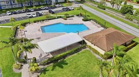 301 SW 135th Avenue Pembroke Pines FL 33027