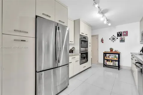 2500 Parkview Drive Hallandale Beach FL 33009