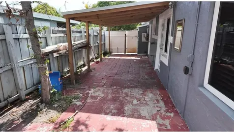 3601 NW 34th Avenue Lauderdale Lakes FL 33309