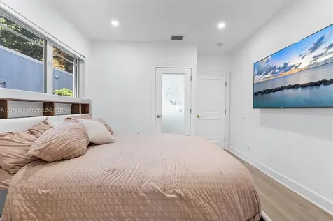 2231 SW 17th Street Miami FL 33145