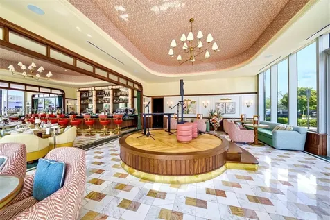 1006 E Hallandale Beach Boulevard Hallandale Beach FL 33009