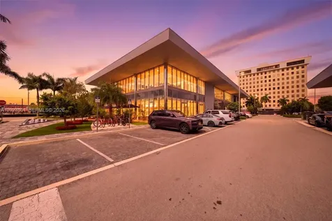 1006 E Hallandale Beach Boulevard Hallandale Beach FL 33009