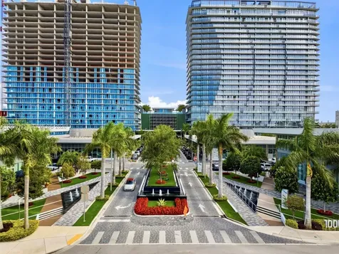 1006 E Hallandale Beach Boulevard Hallandale Beach FL 33009