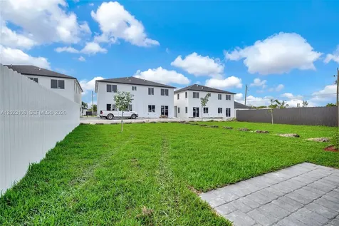 22555 SW 125th Avenue Miami FL 33170