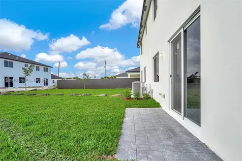 22555 SW 125th Avenue Miami FL 33170