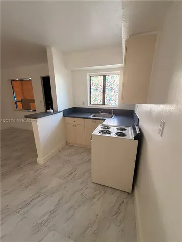 154 W 26th Street Hialeah FL 33010