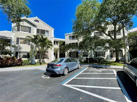 2880 N Oakland Forest Drive Oakland Park FL 33309