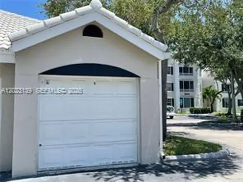 2880 N Oakland Forest Drive Oakland Park FL 33309
